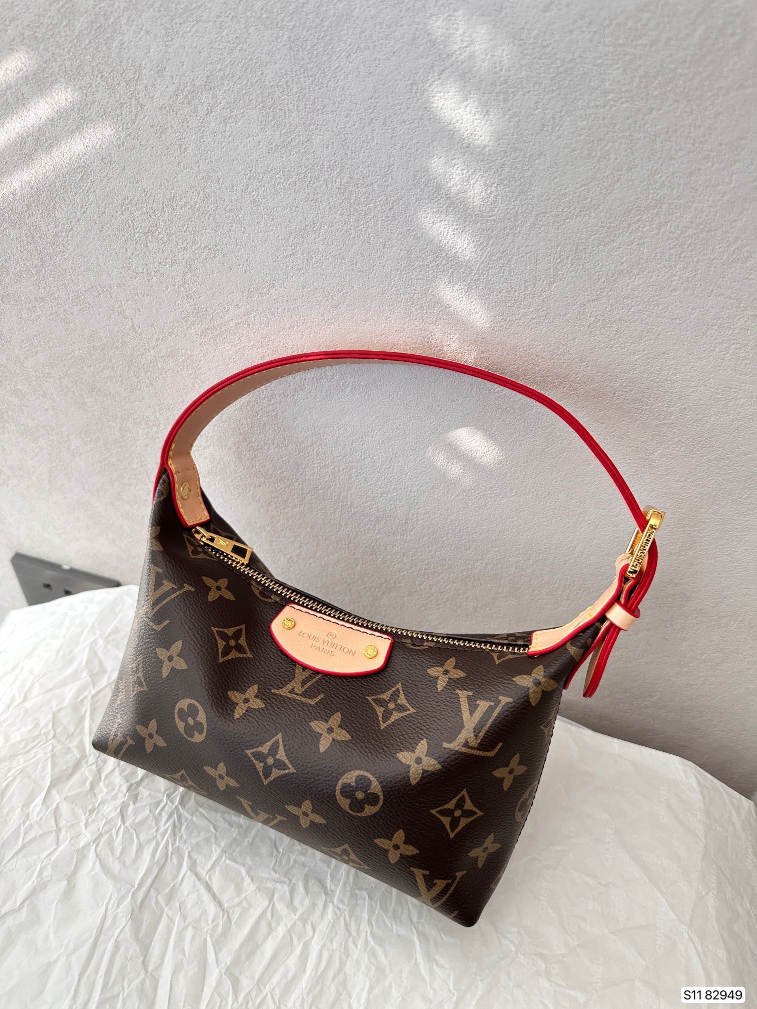 LV Hills Pochette