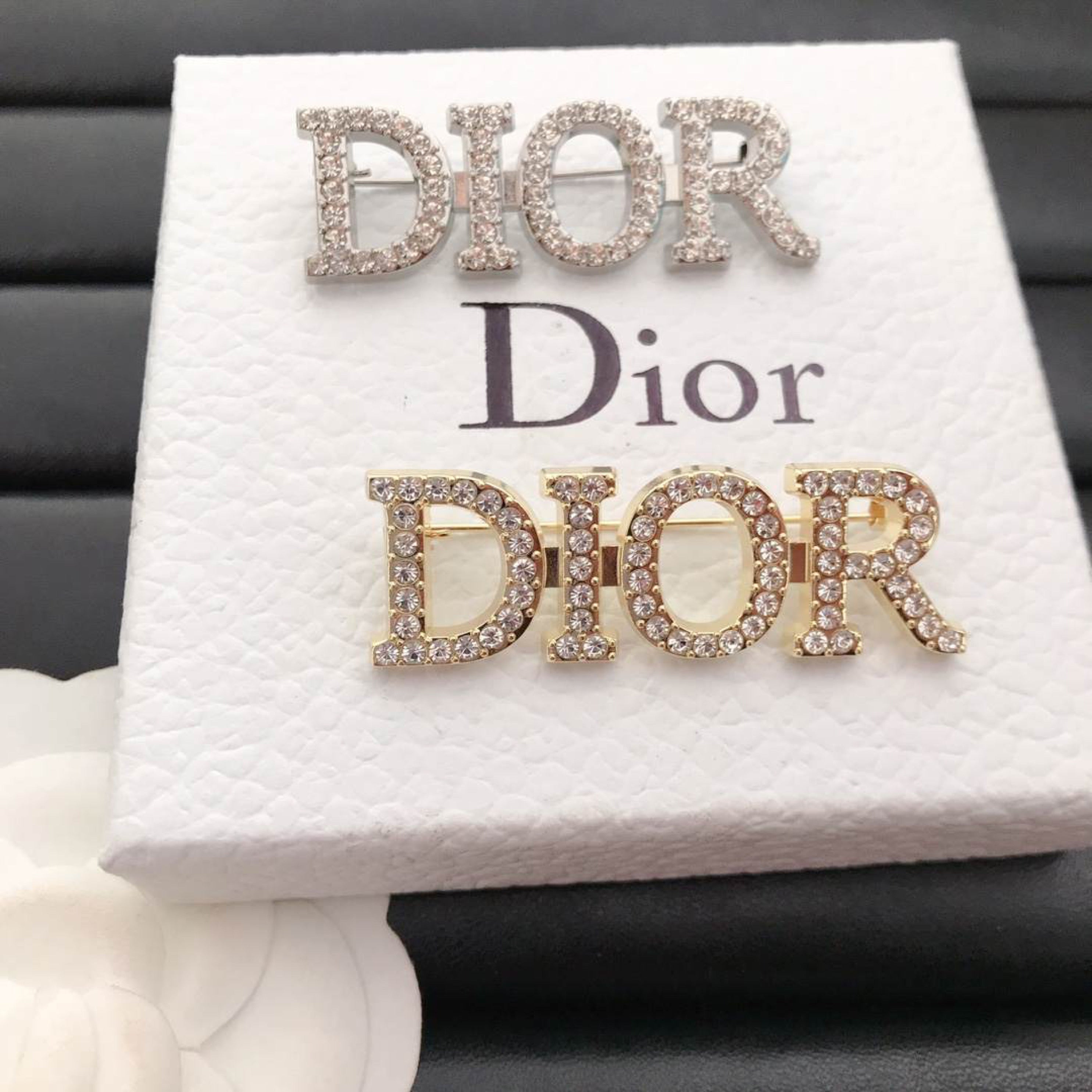 Broșă Dior