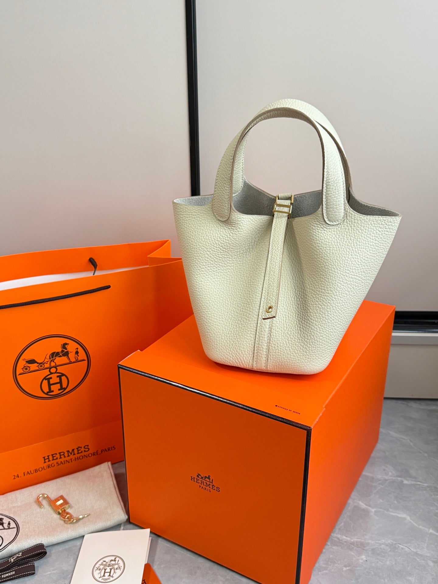 Hermes Picotin In White