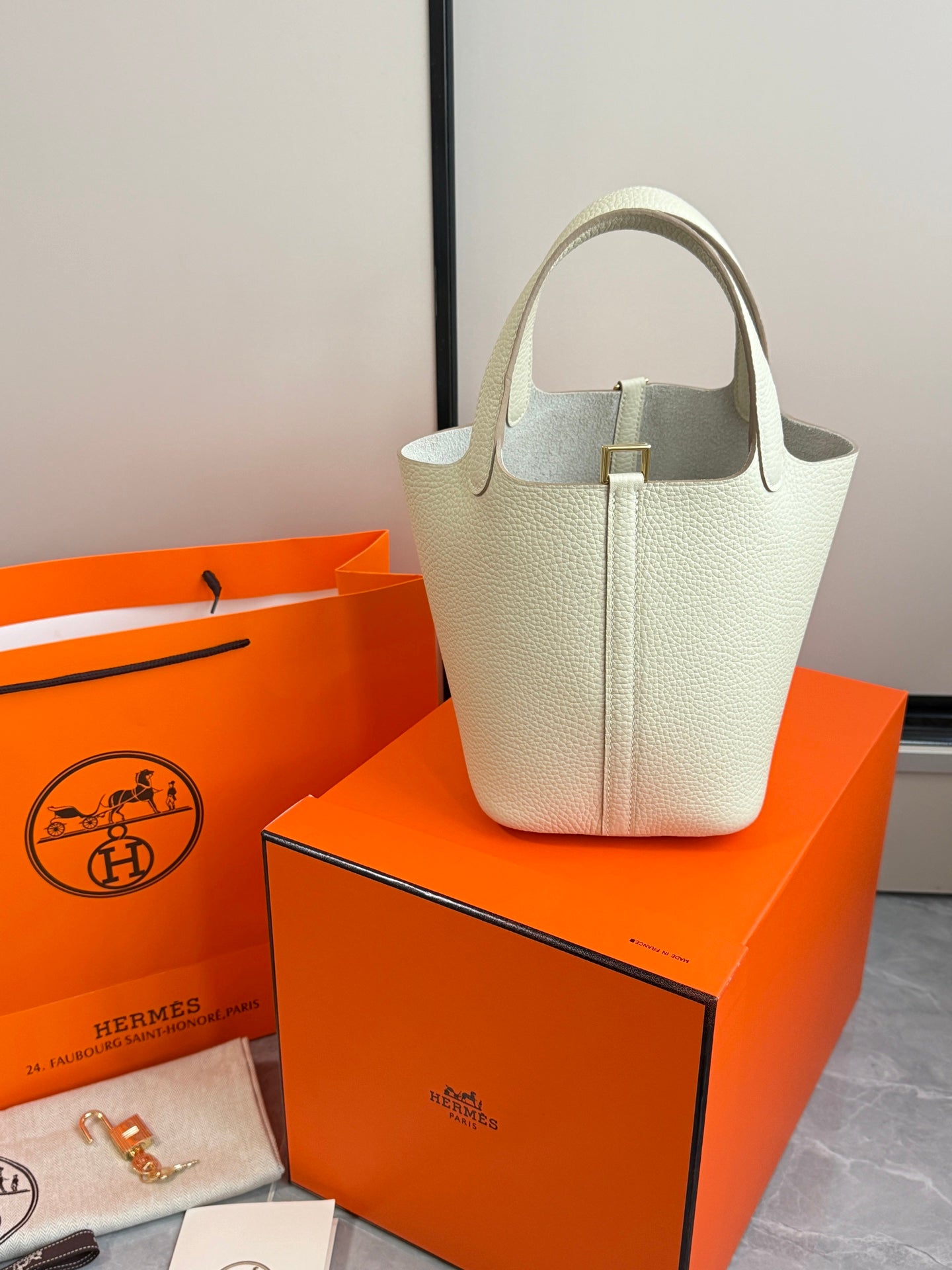 Hermes Picotin In White