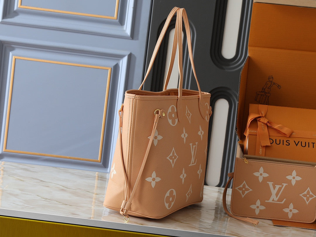 LV tote bag in nude