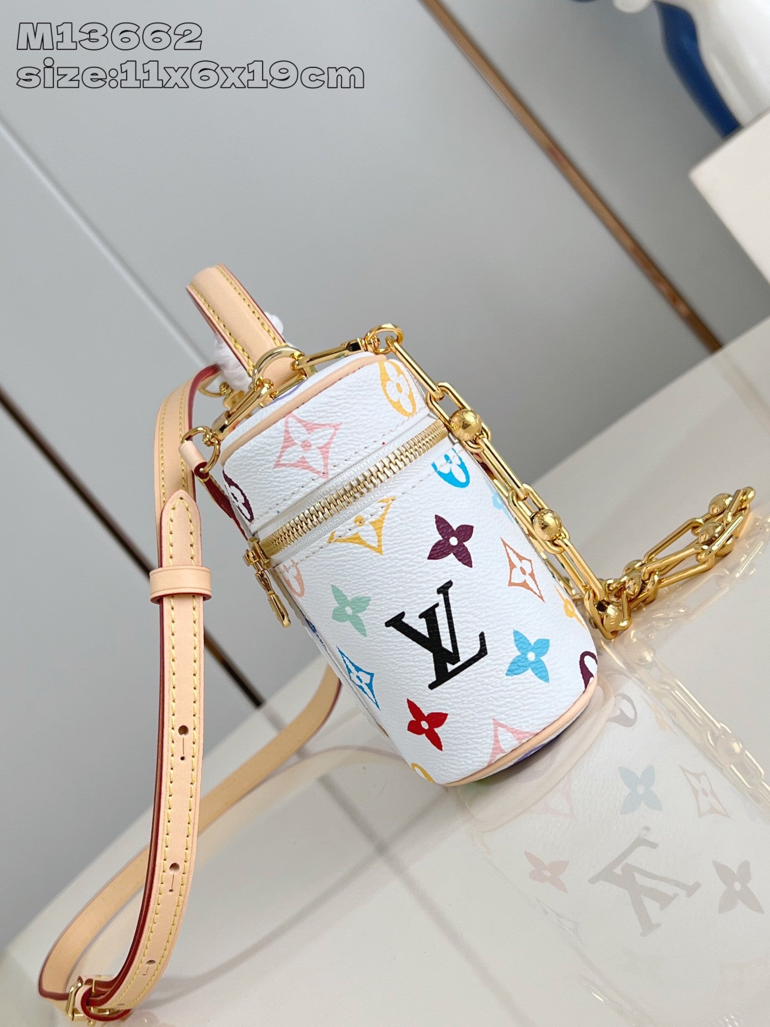 Louis Vuitton nano noe
