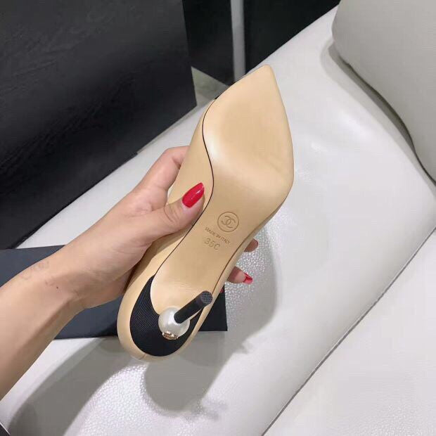 Pantofi clasici Chanel
