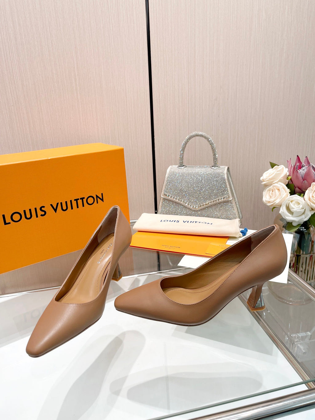 Pantofi Louis Vuitton