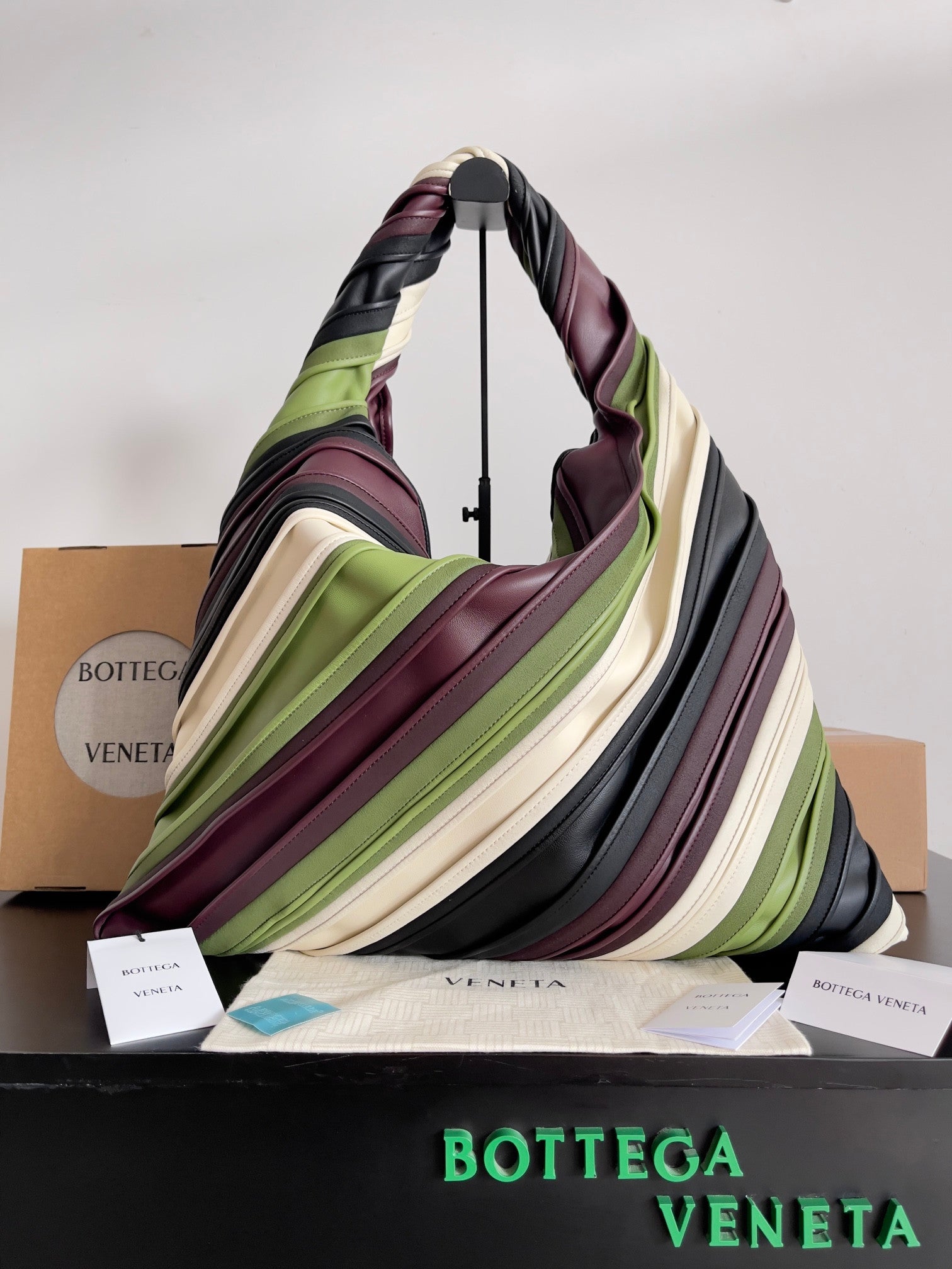 Botegga Veneta Hop Bag
