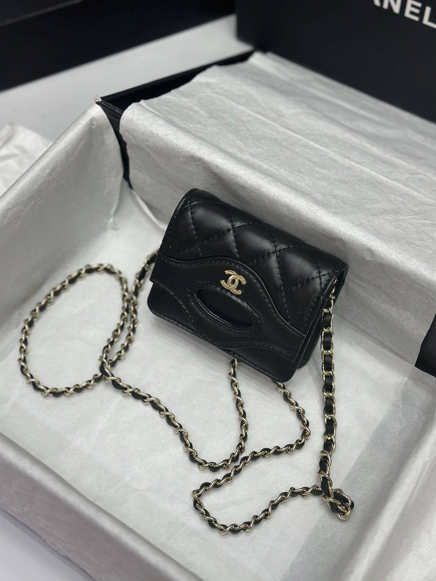 Chanel Wallet On Chain