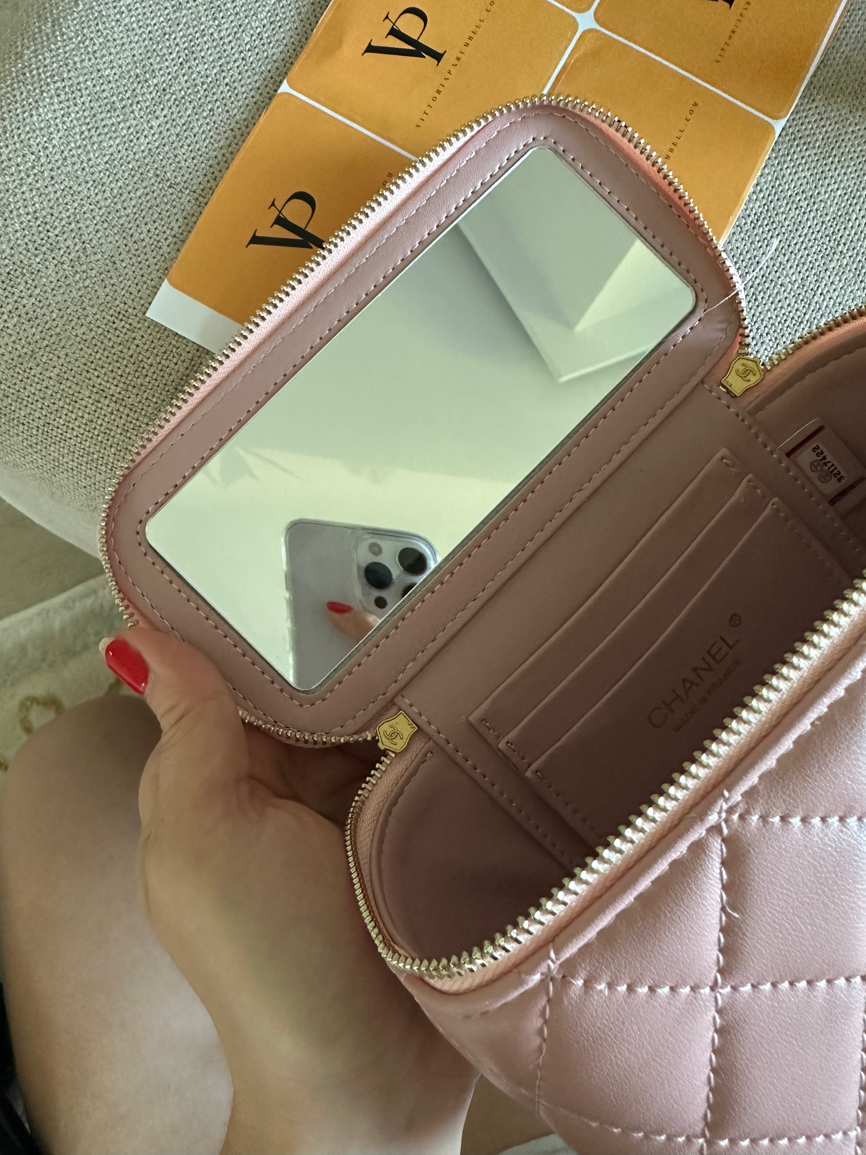 Chanel vanity bag pink