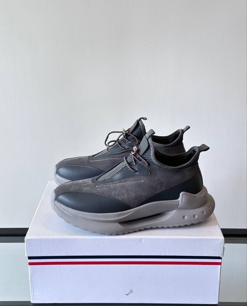 Moncler sneakers grey