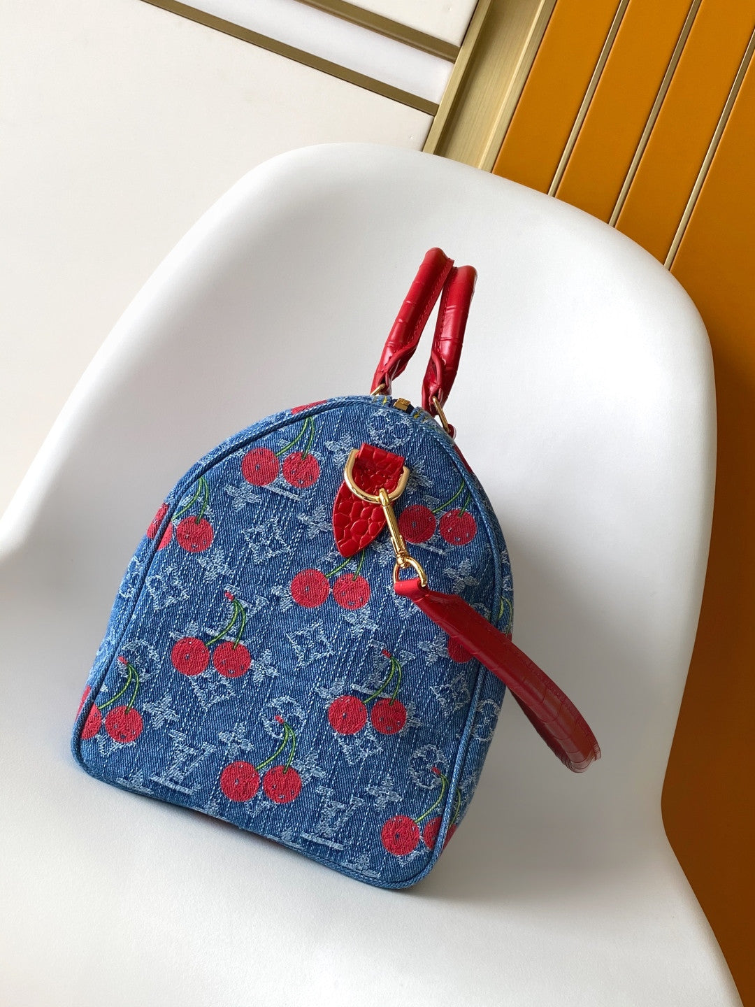Louis Speedy cherry