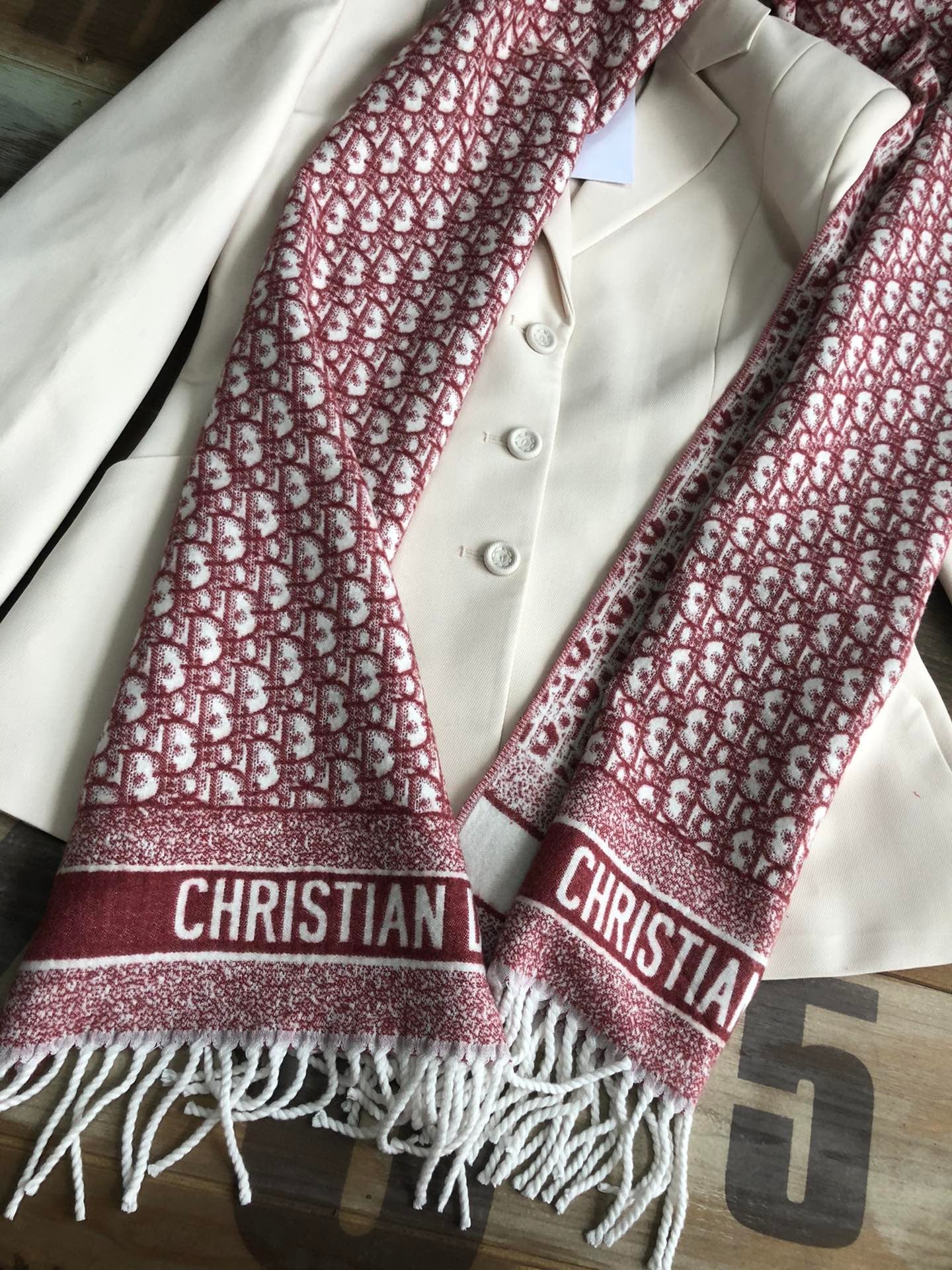 Dior scarf