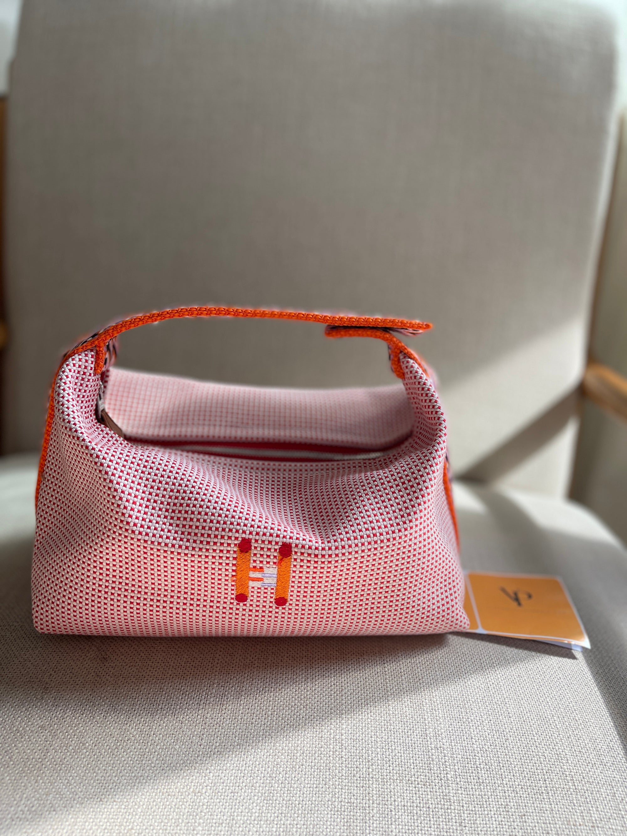 H pouch cosmetic