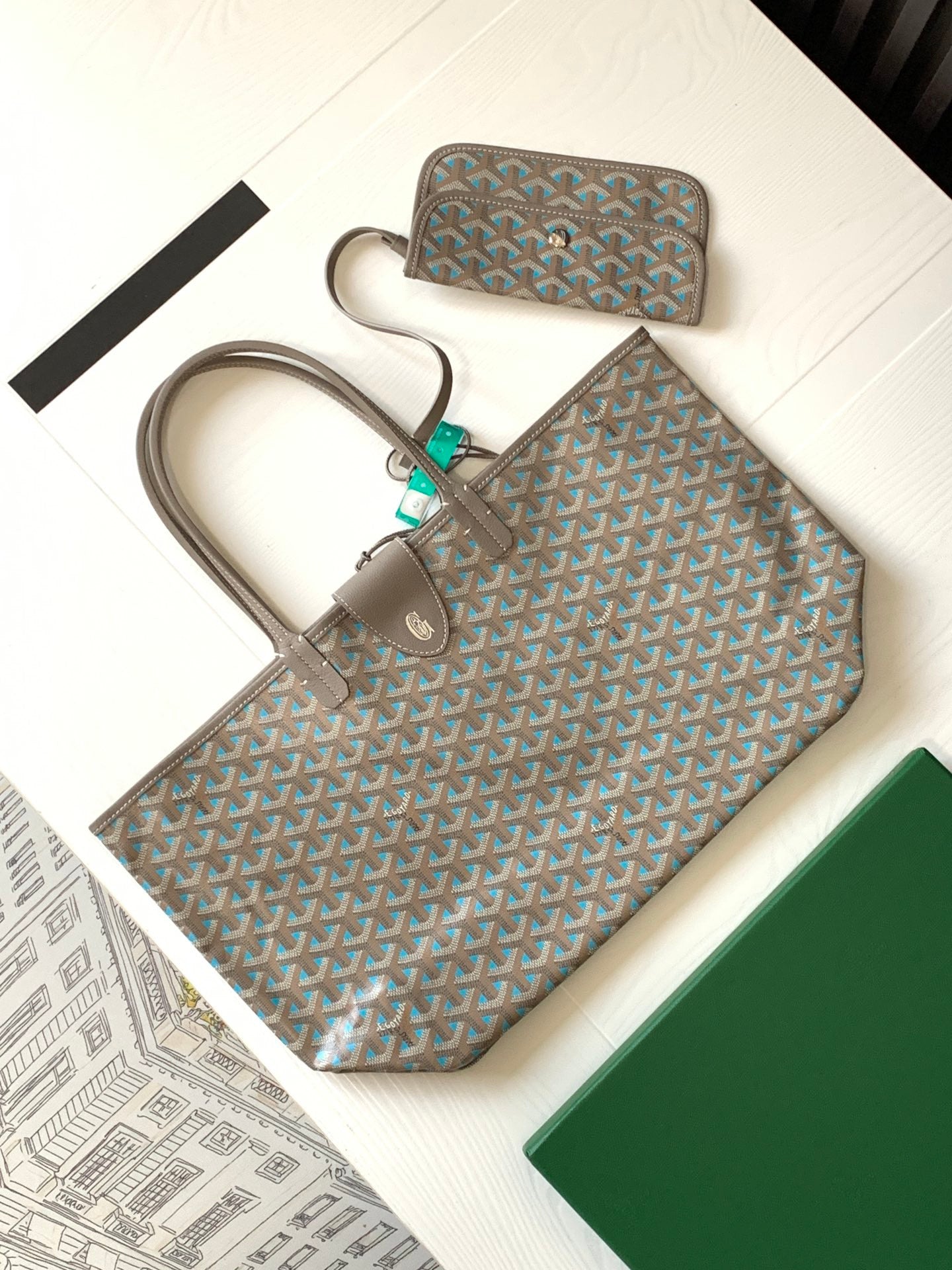 Goyard bag tote