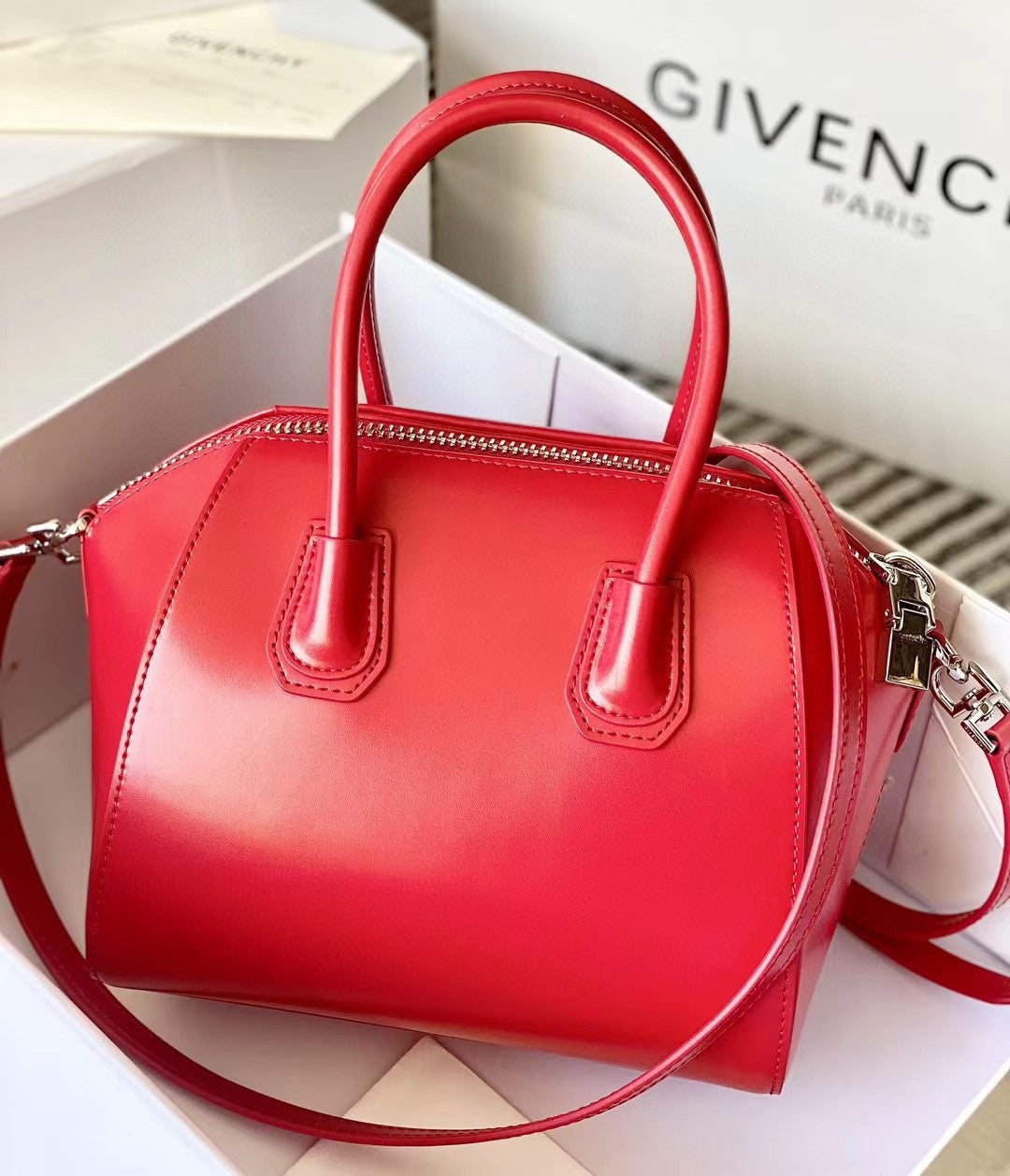 Givenchy Antigona bag red