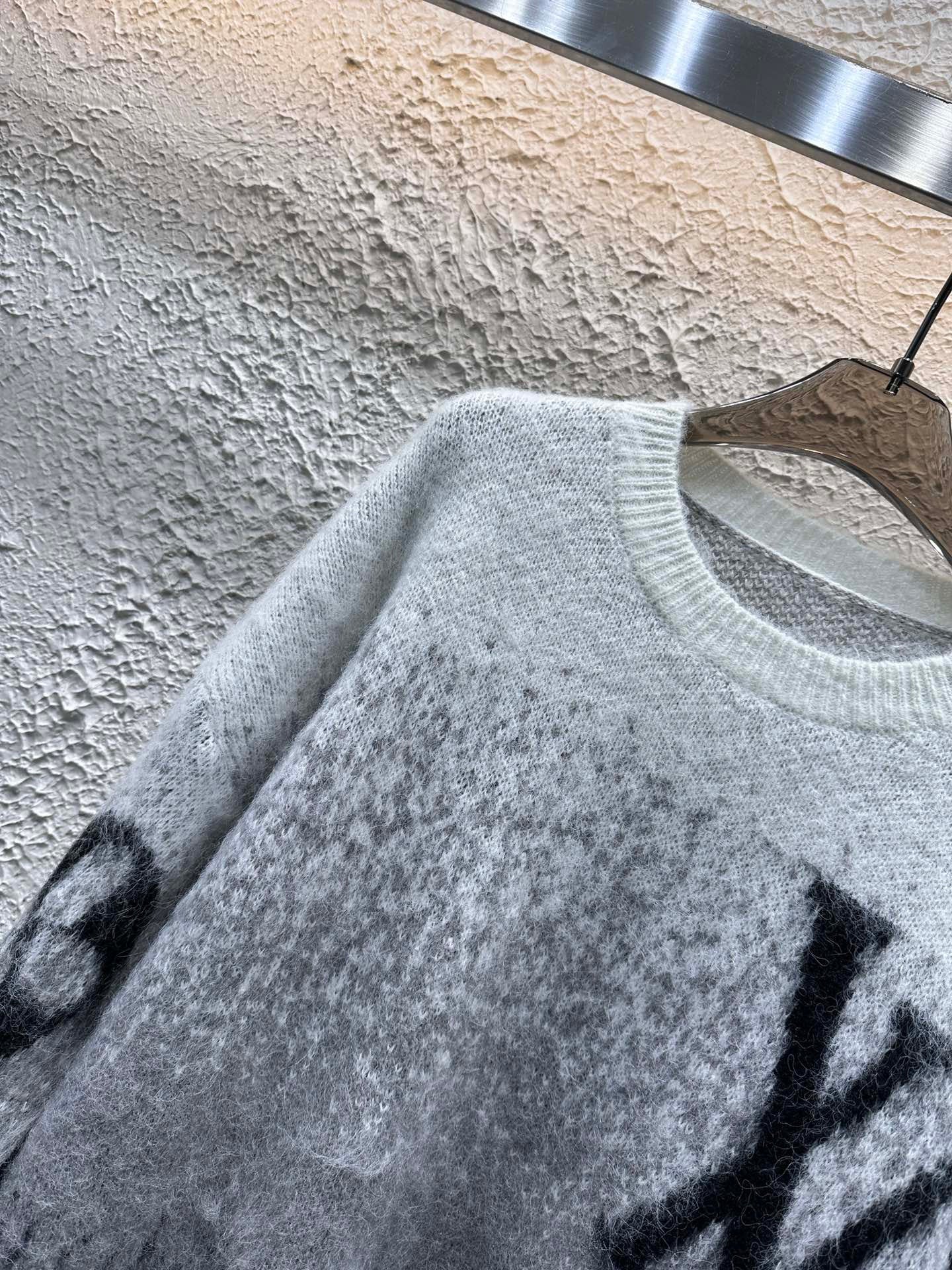 Pulover Louis Vuitton