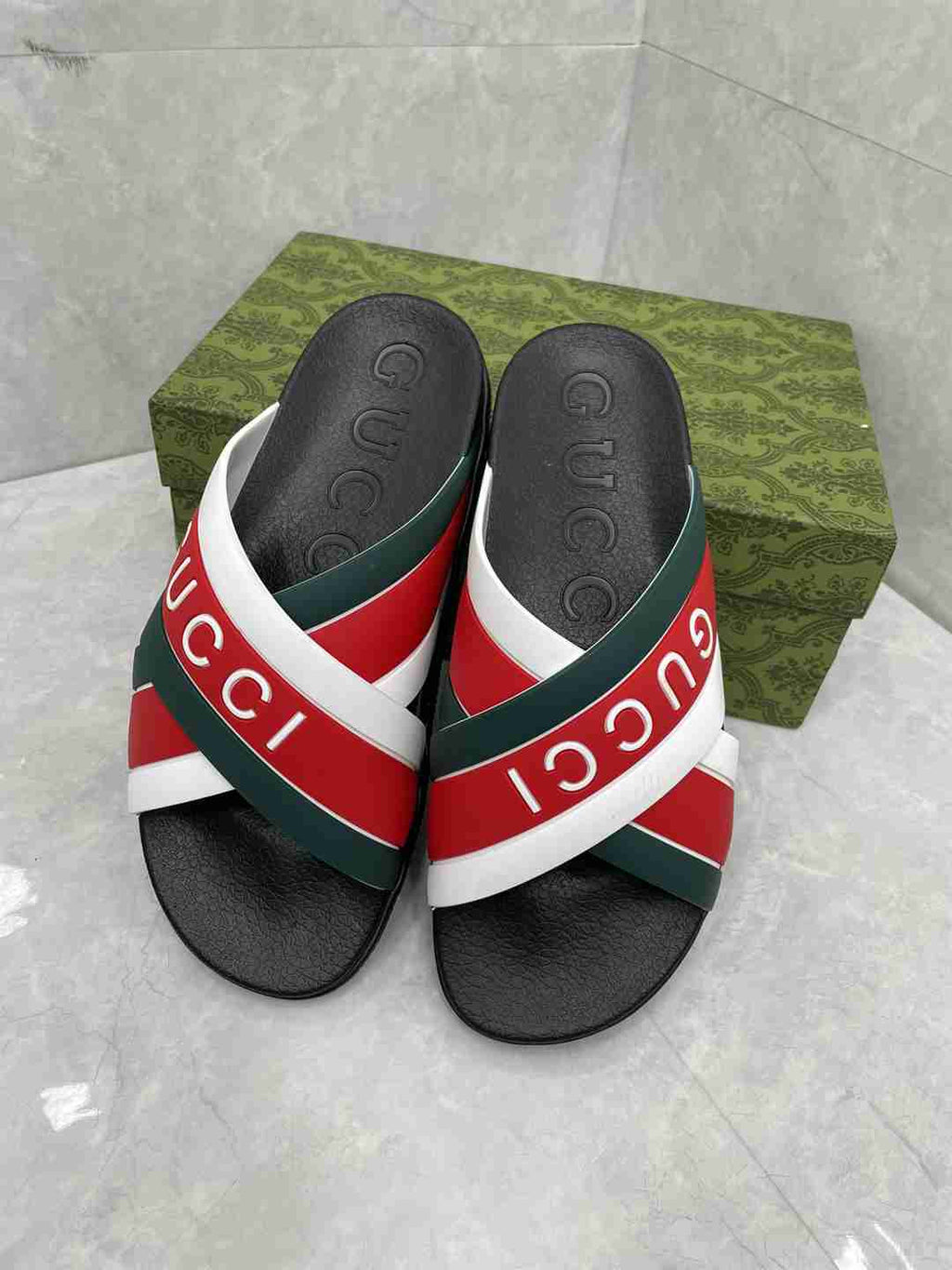 Gucci slippers