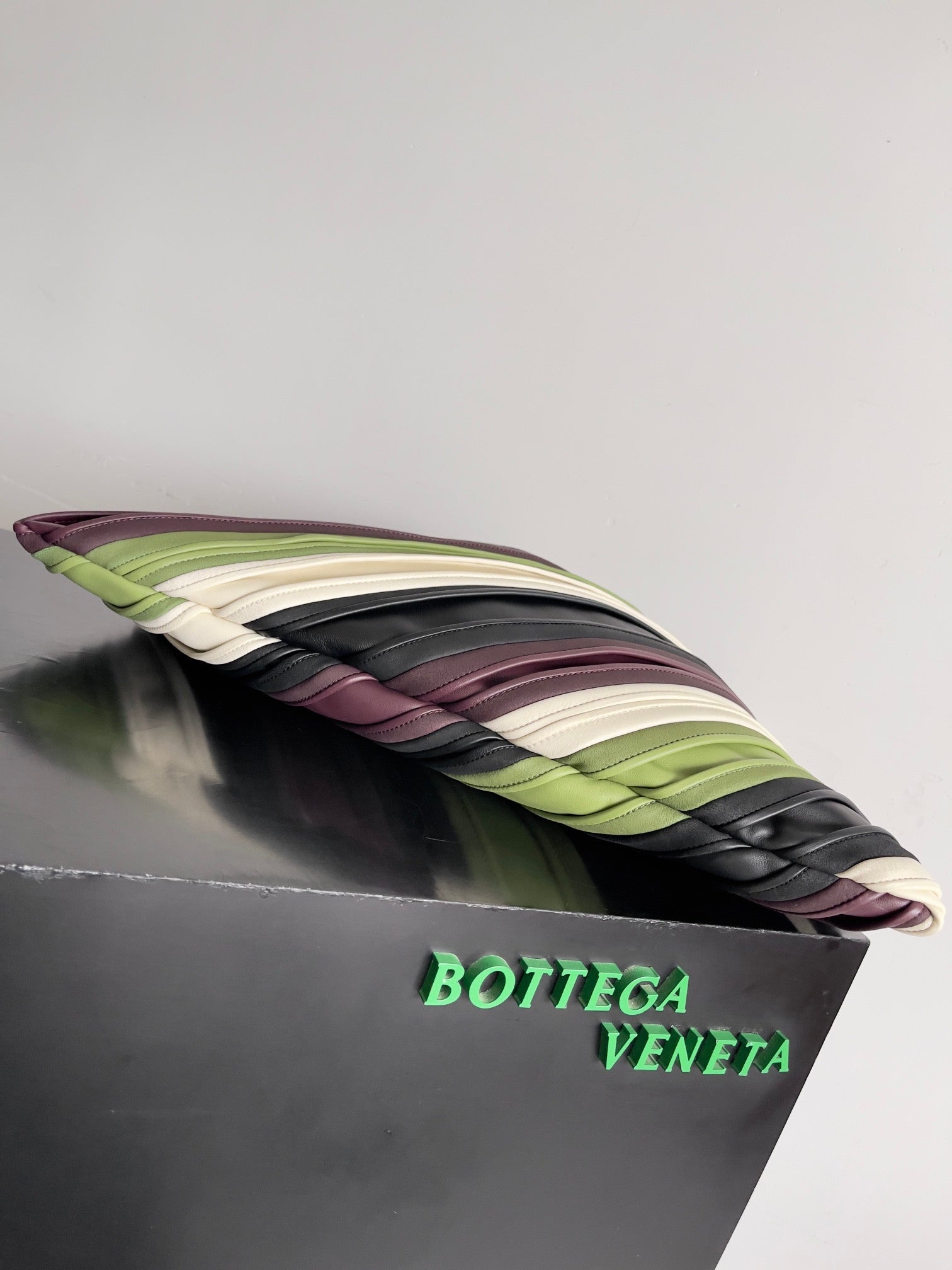 Botegga Veneta Hop Bag