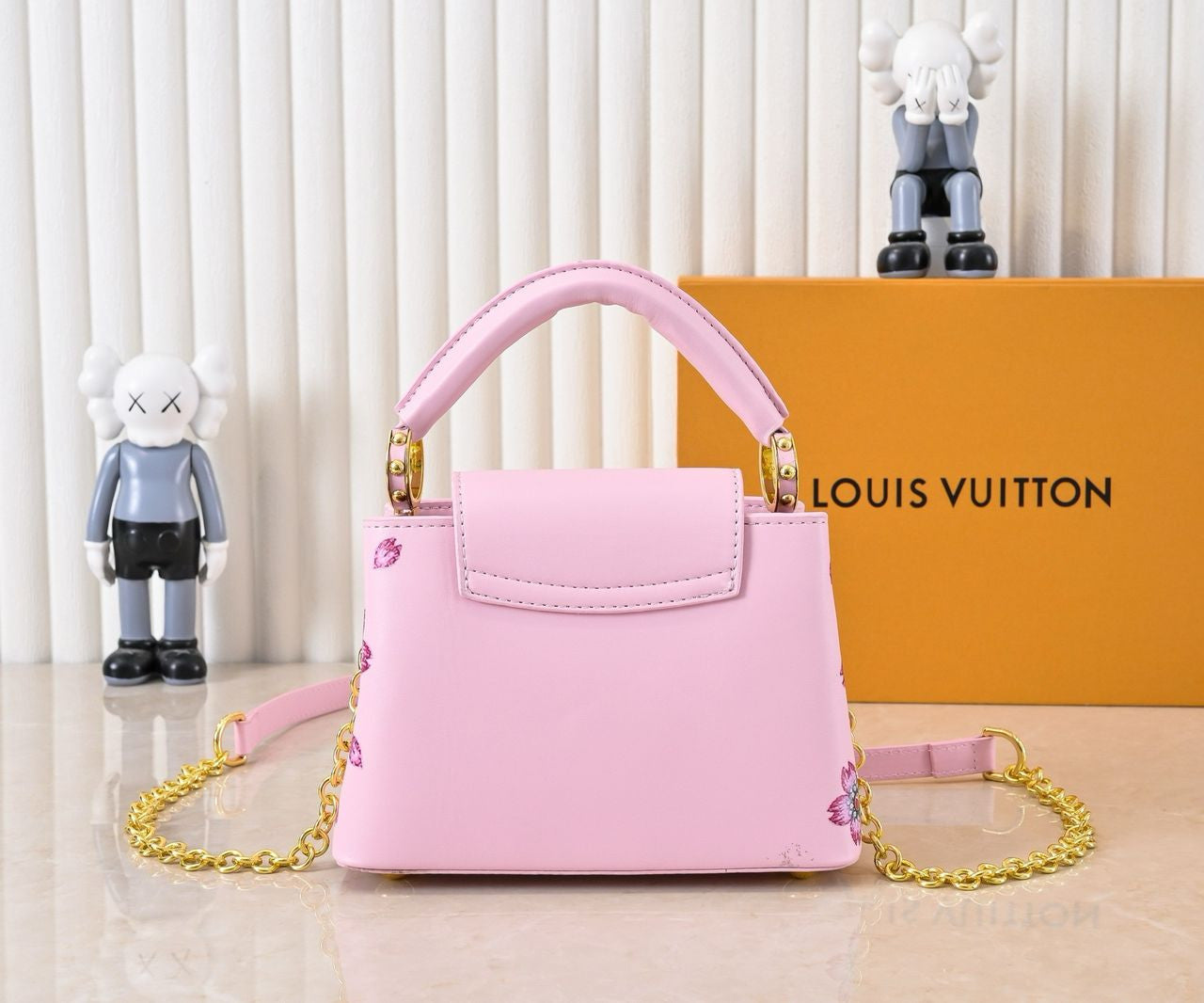 Louis Vuitton capucines pink
