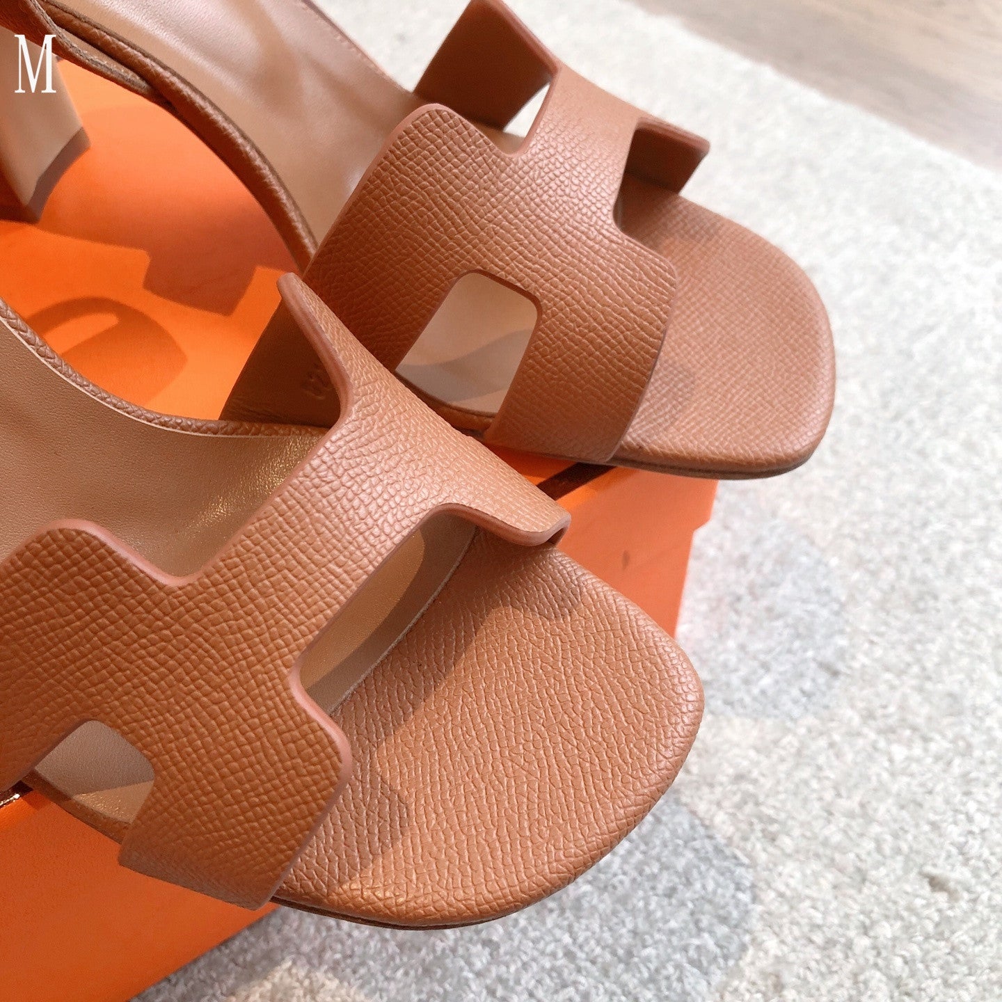 Hermes sandals heels