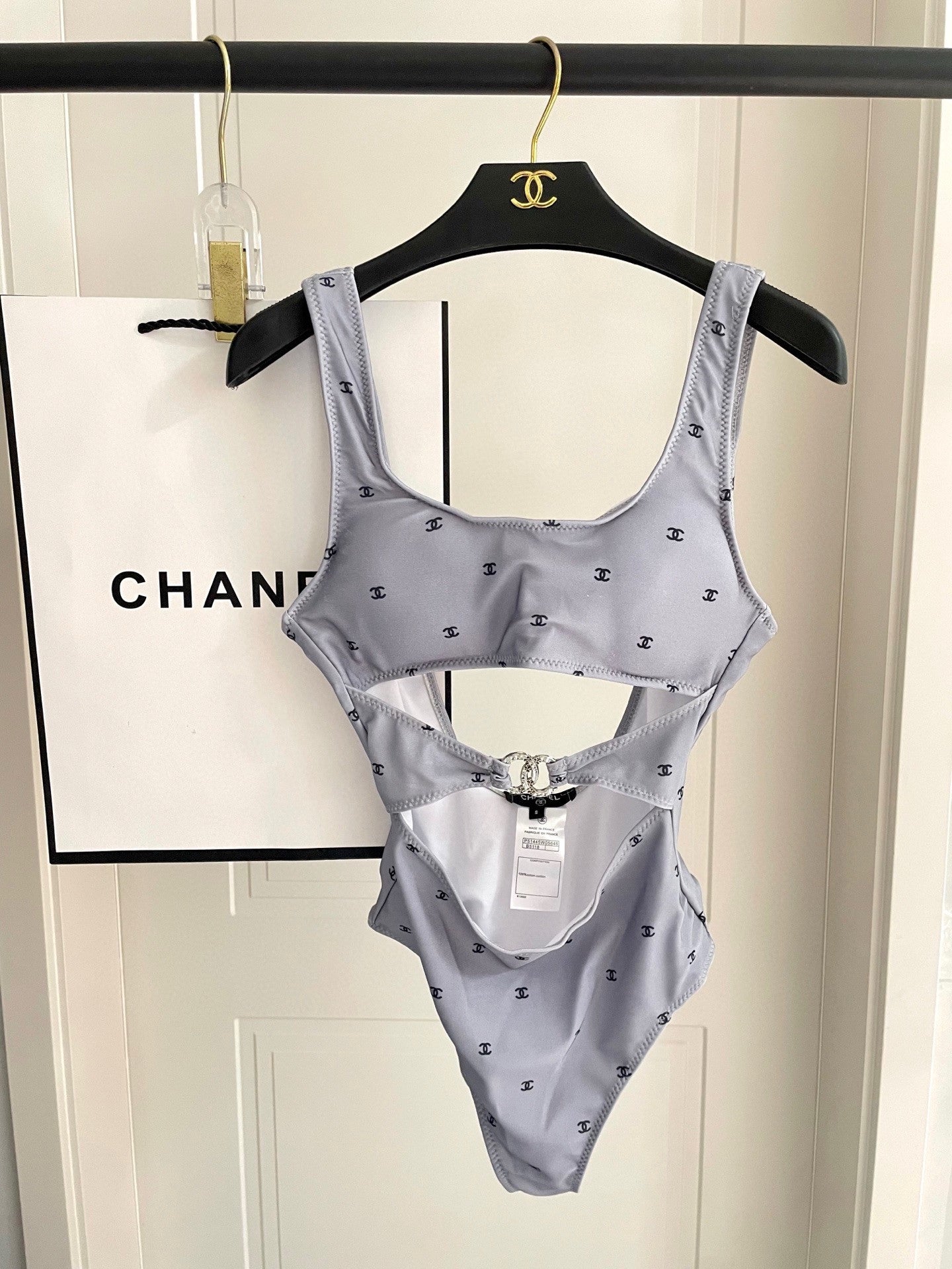 Costum de baie Chanel galben