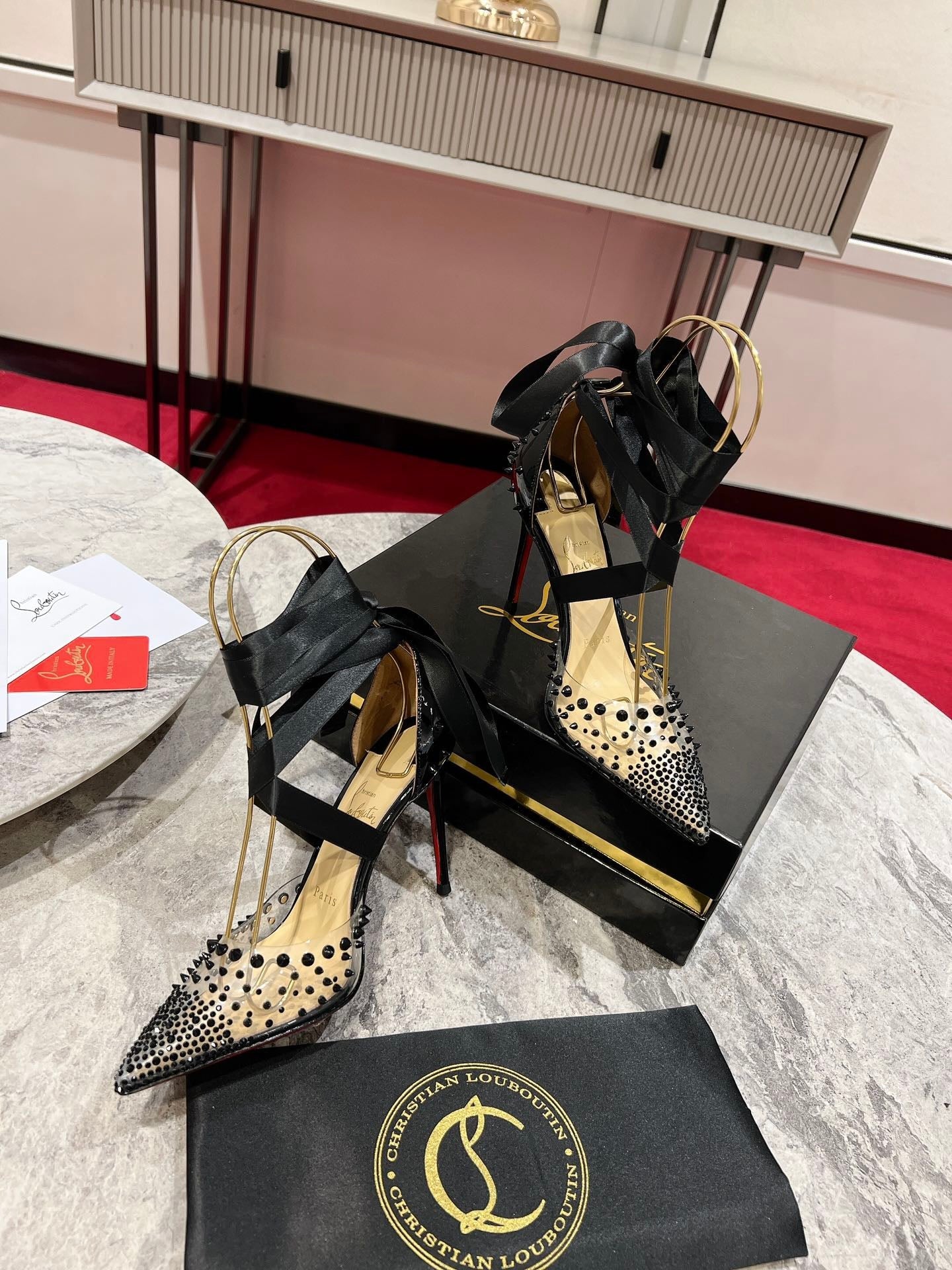 Pantofi Christian Louboutin