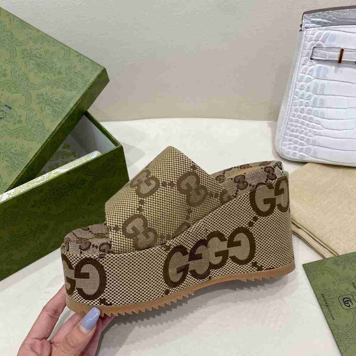 Pantofi cu platformă Gucci