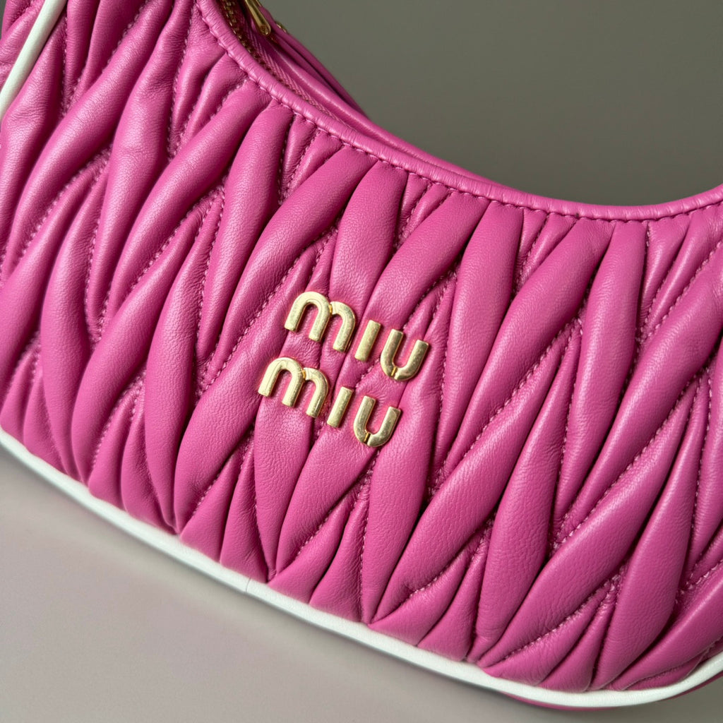 Miu Miu Hobo Wonder Bag In Pink