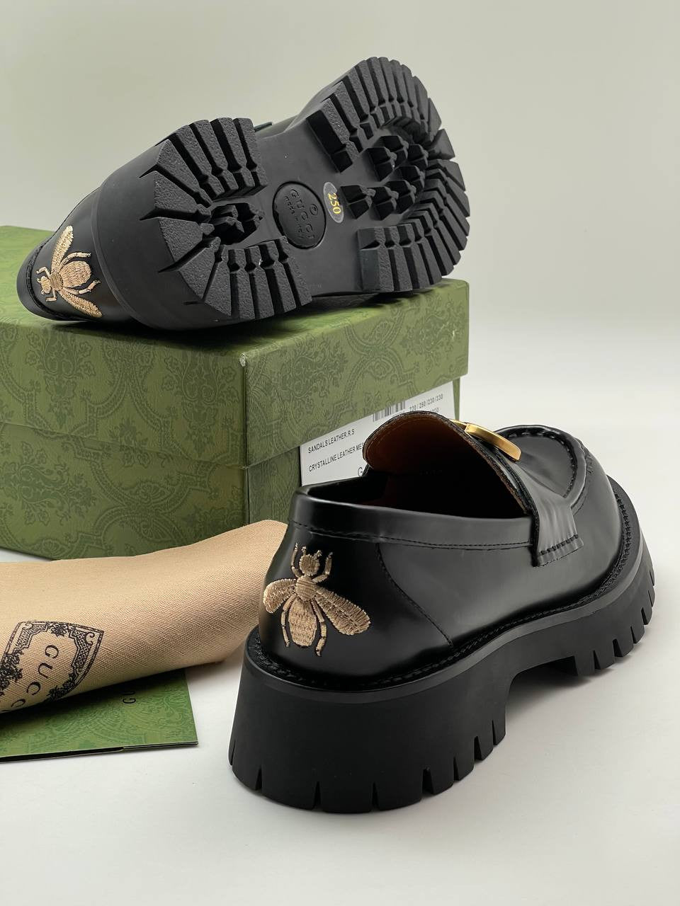 Mocasini din piele Gucci