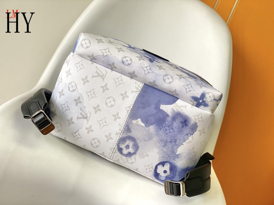 Louis Vuitton discovery backpack