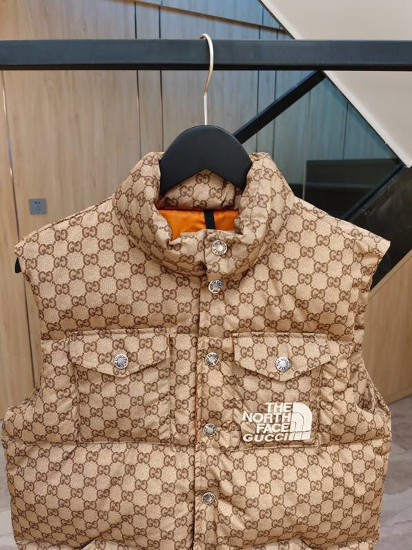 Geantă pufoasă din pânză Gucci GG