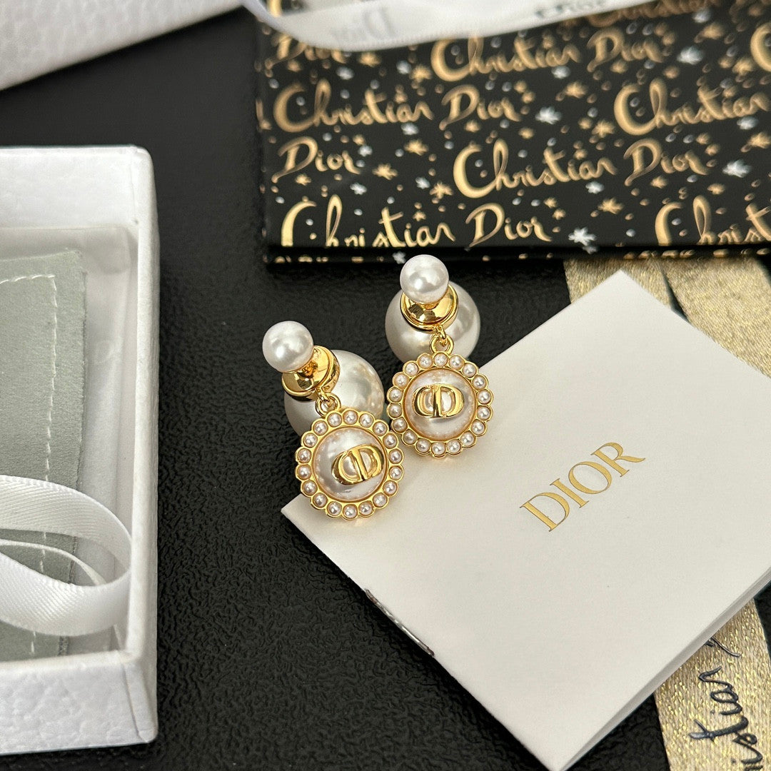 Dior earring