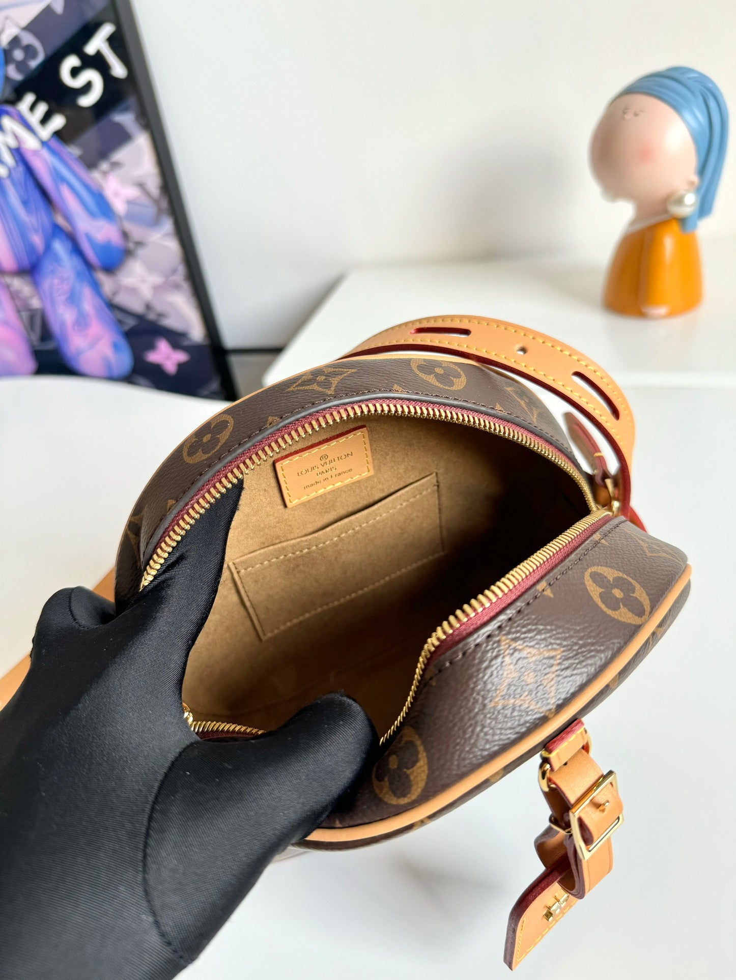 Louis Vuitton Chapeau Bag