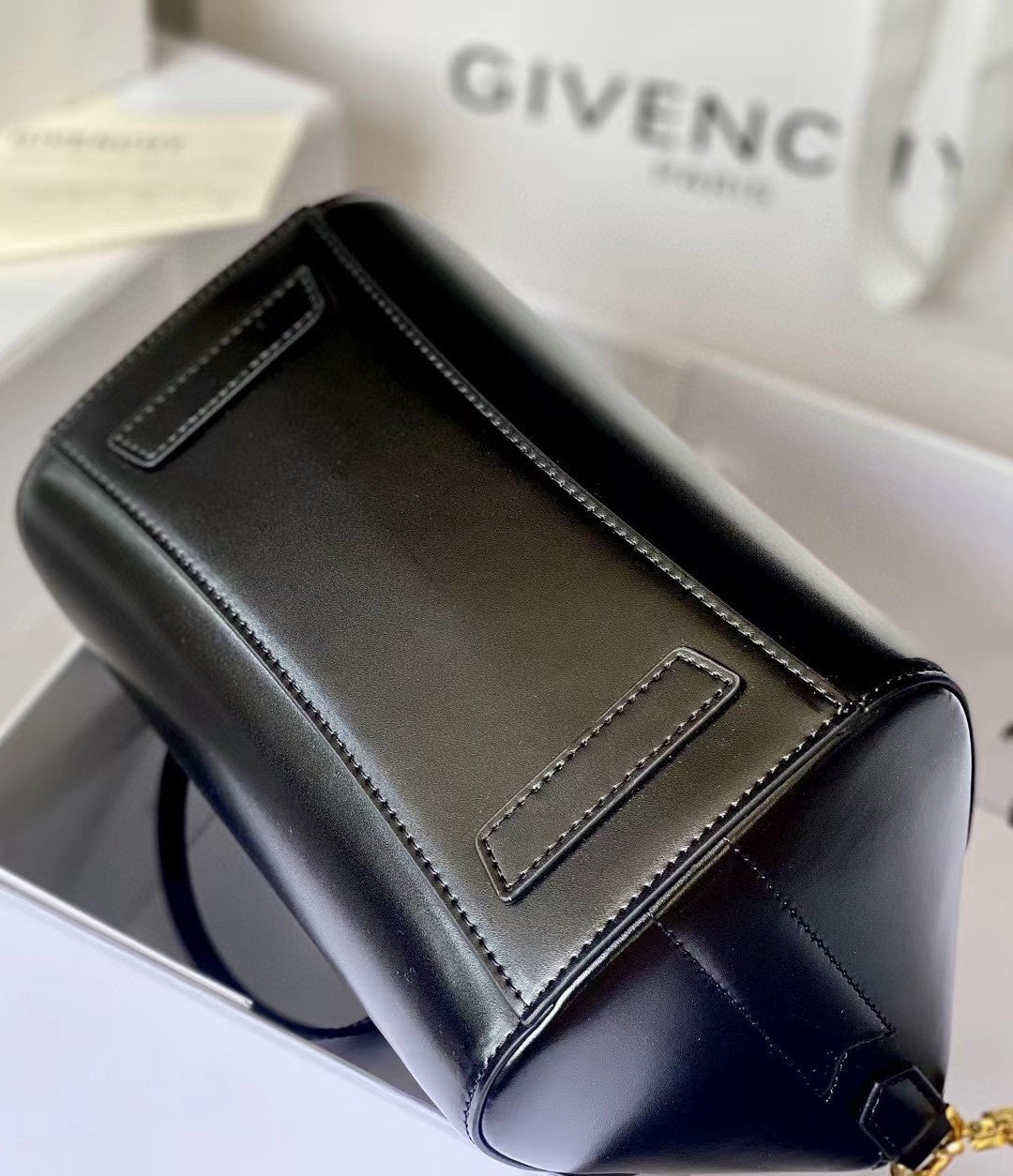 Givenchy Antigone bag black