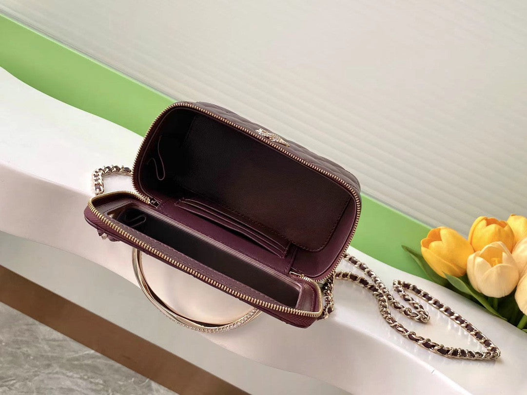 Chanel Vanity Bag Bordo