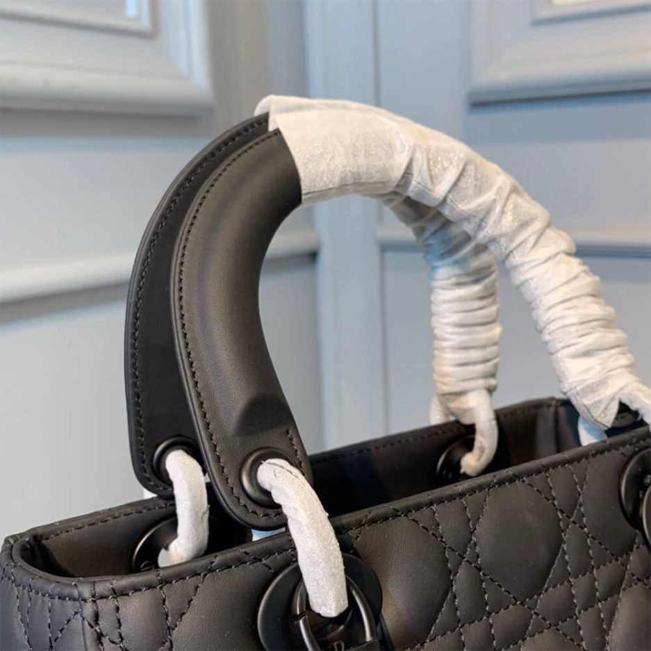 Medium Lady Dior Bag in Black