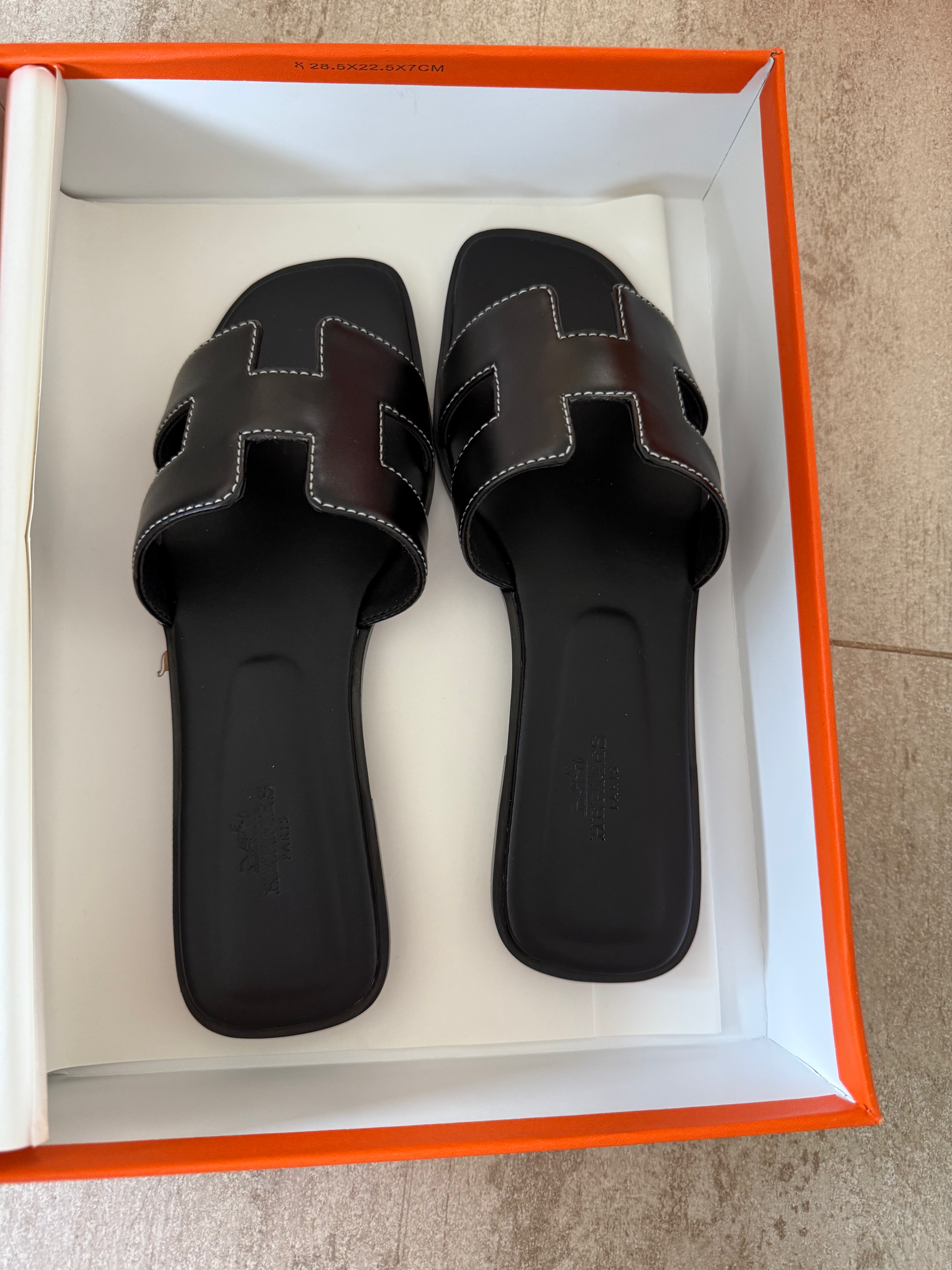 Oran sandals black