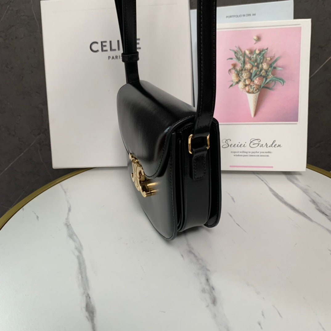 Celine TEEN BESACE TRIOMPHE