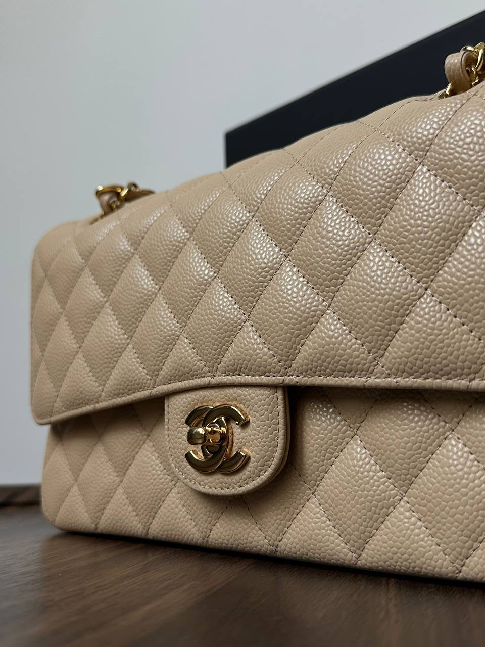CC classic flap bag in nude