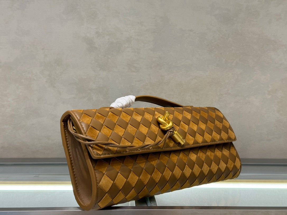 Bottega Veneta clutch honey