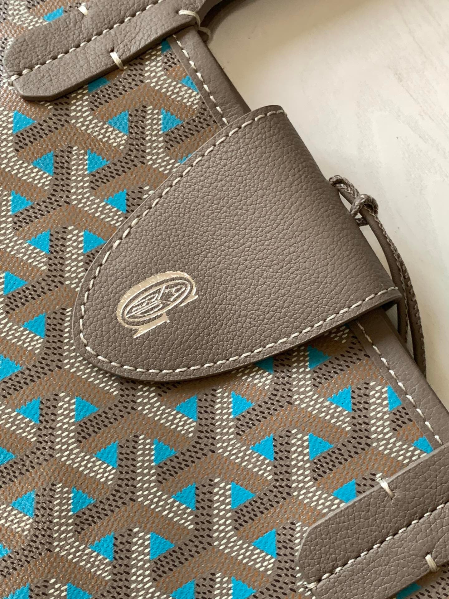 Goyard bag tote
