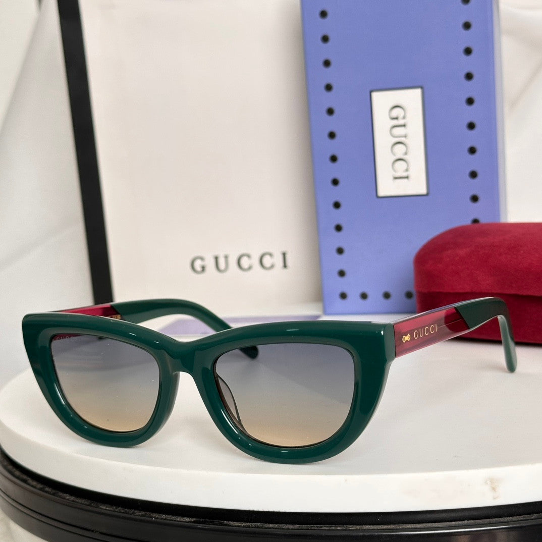 Sunglasses Gucci