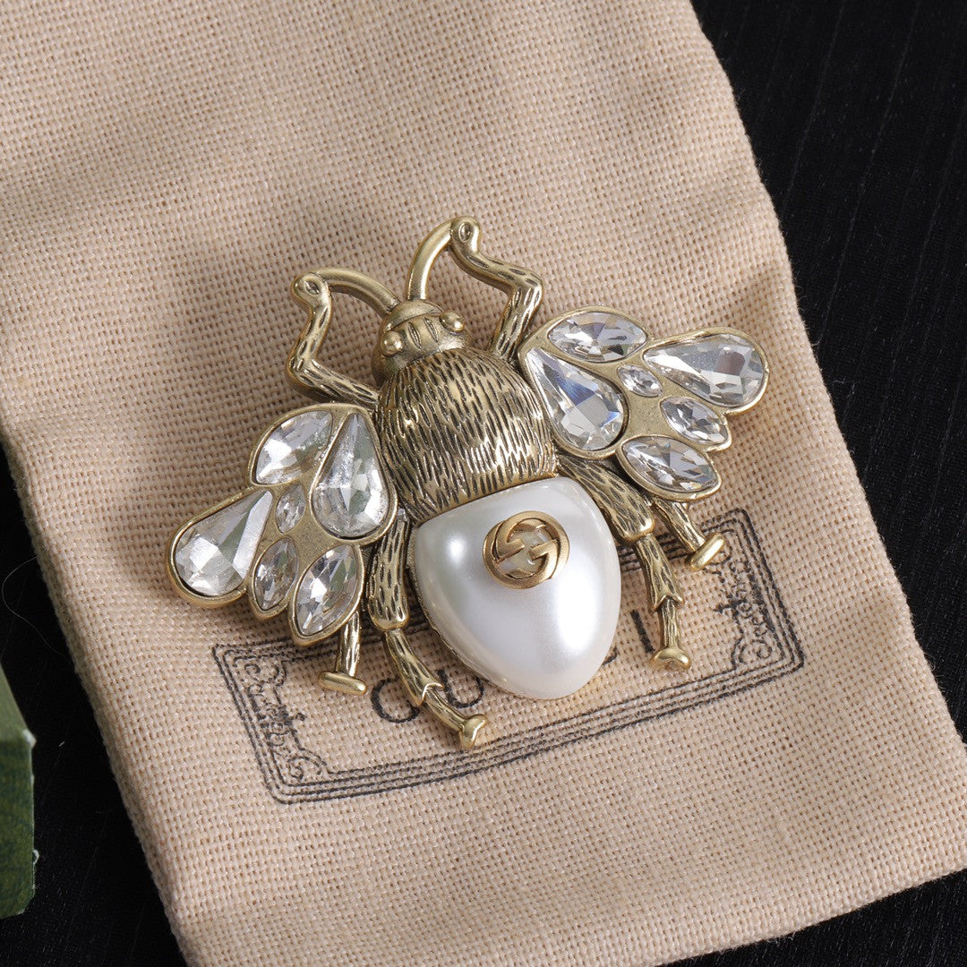 Brooch Gucci Bee