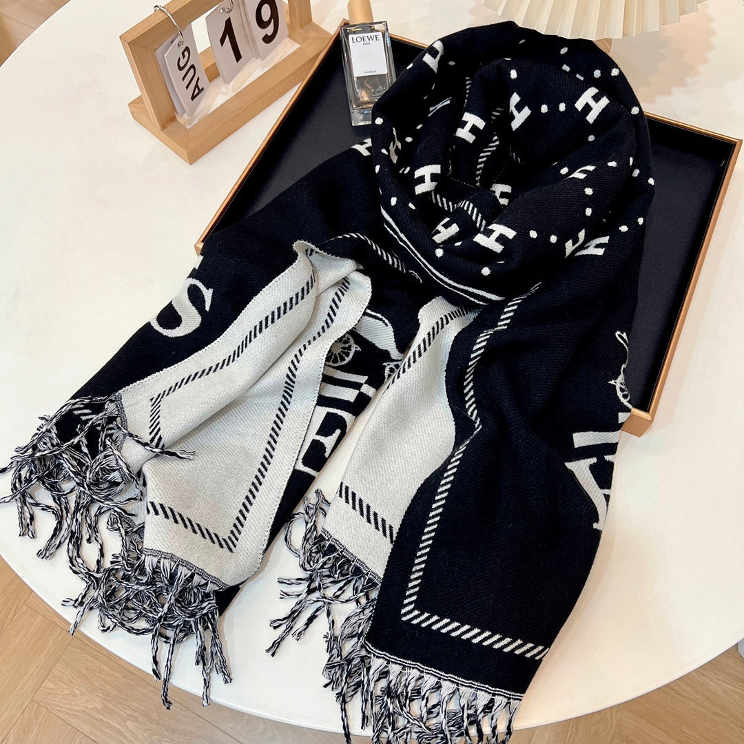 Hermes shawl