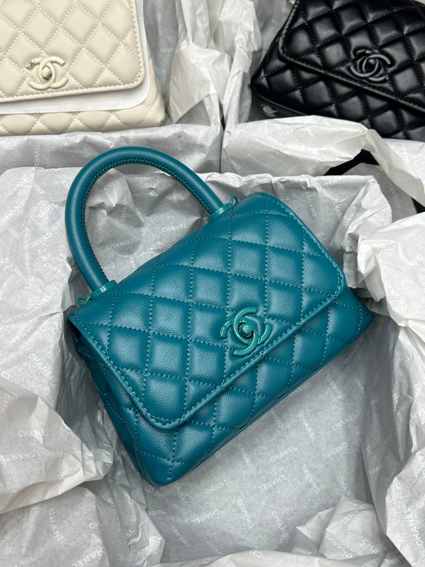 Chanel cocohandle bag