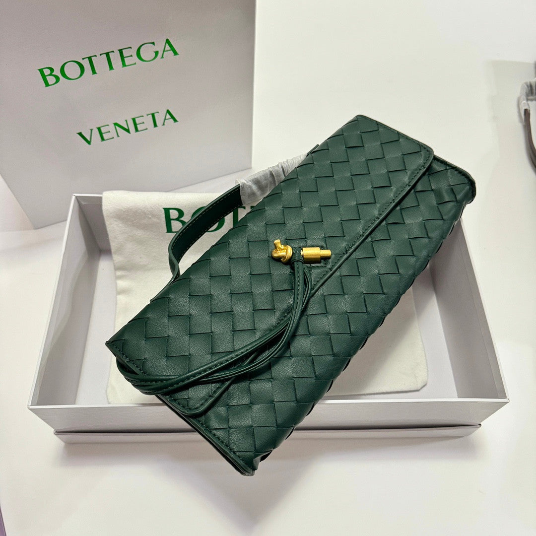 Bottega Veneta clutch