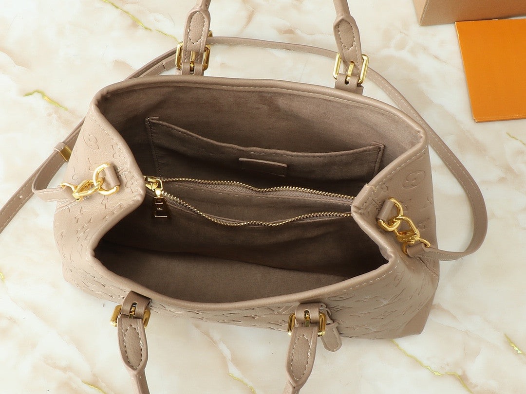 Louis Vuitton Babylon Bag
