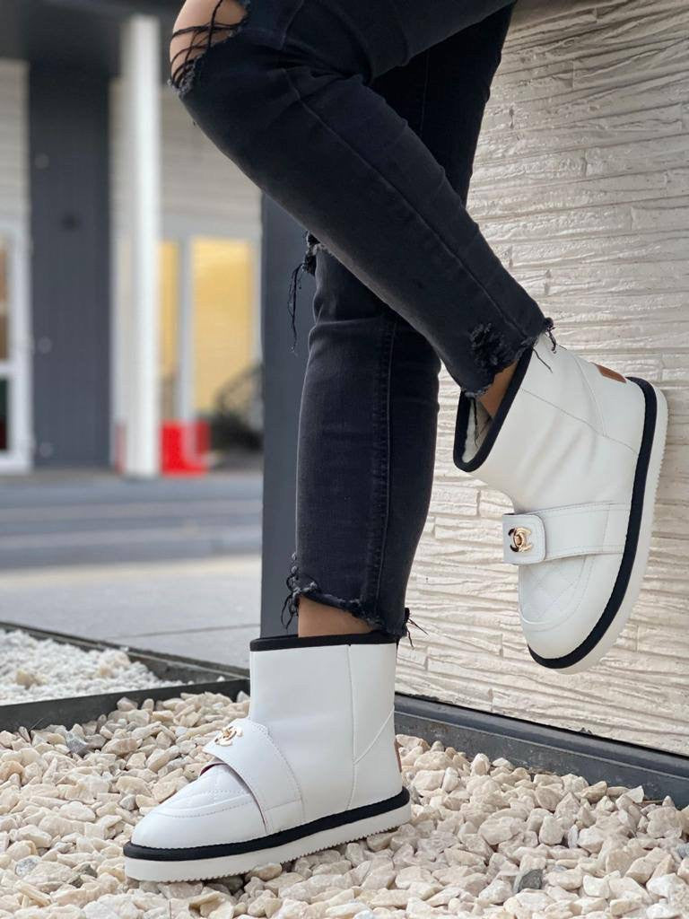 Cizme Chanel