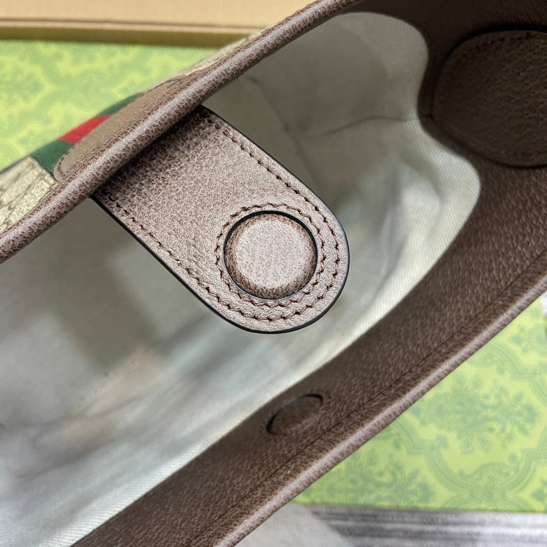 Gucci shoulder bag