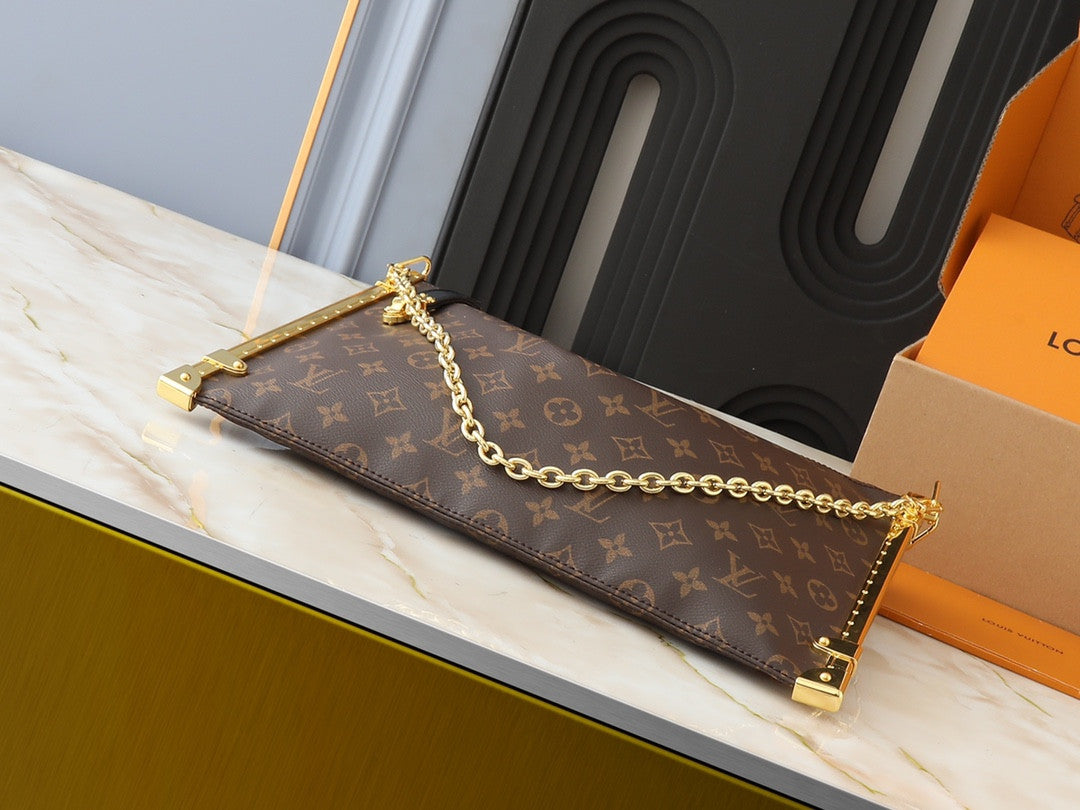 Louis Vuitton shoulder bag leather for women