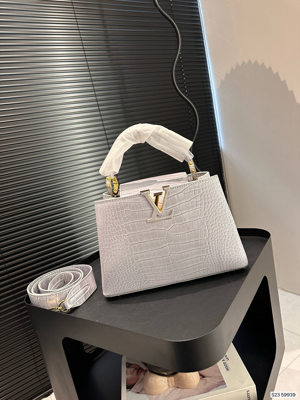 LV Capucines MM