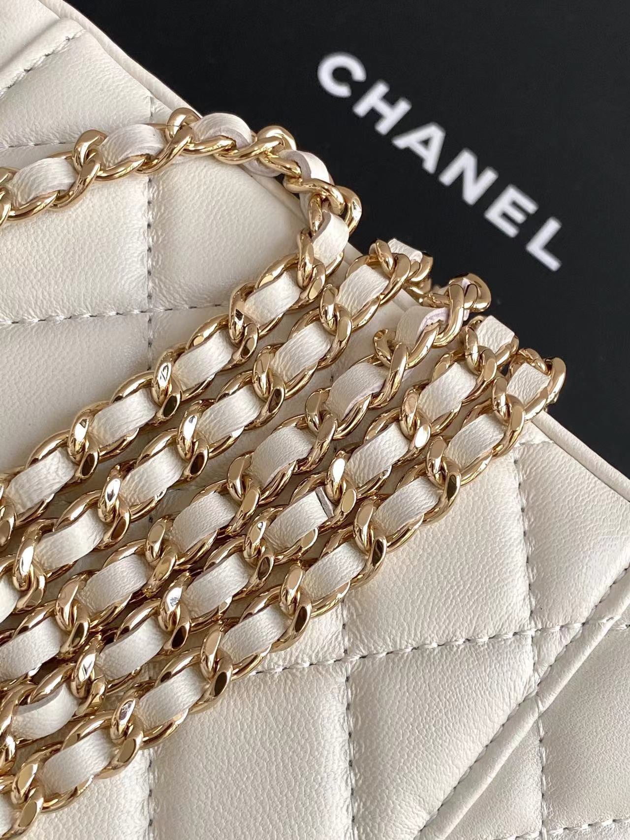 Chanel Vanity Case in White